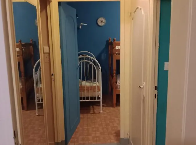 Maison Complete Holiday home Montlucon